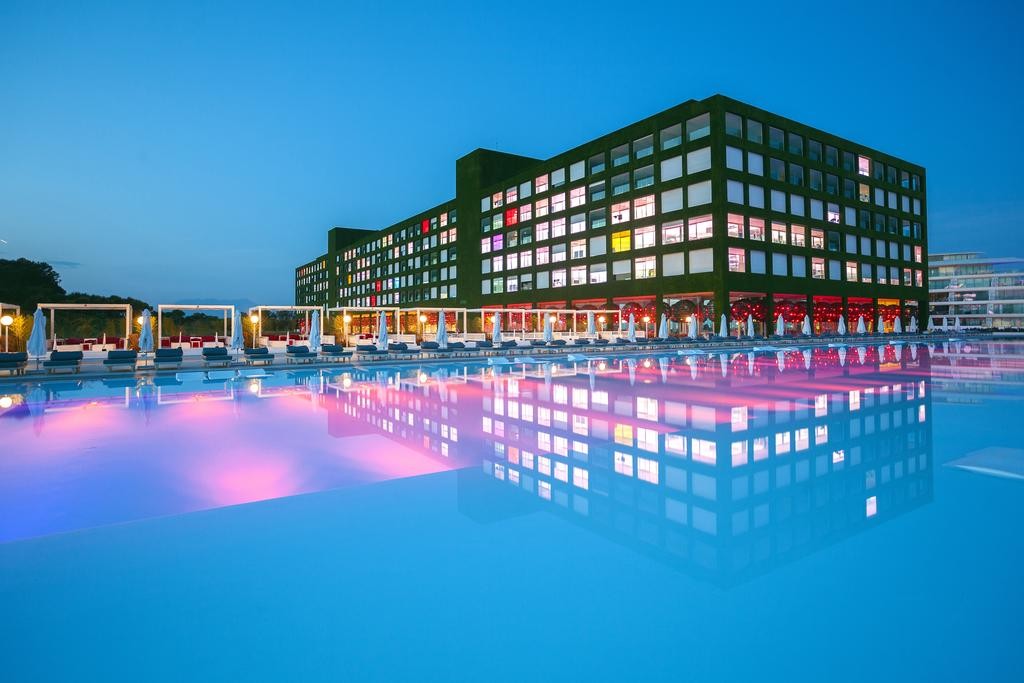 Adam & Eve Hotel