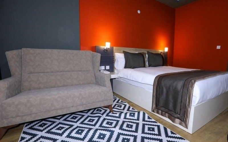 Montana Hotel