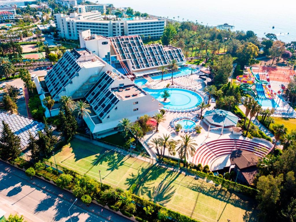 Queens Park Goynuk hotel
