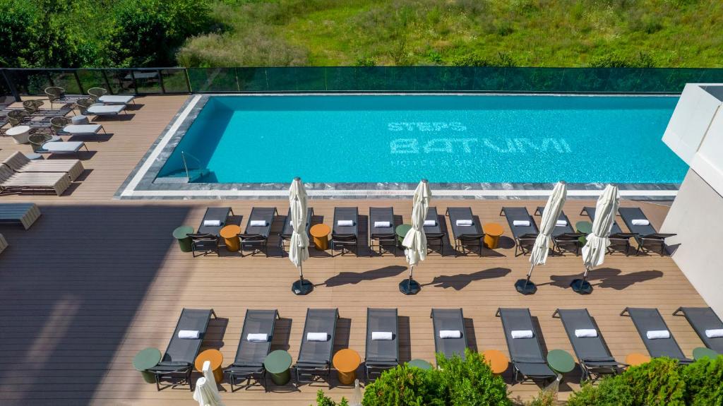 STEPS Batumi Hotel & Suites